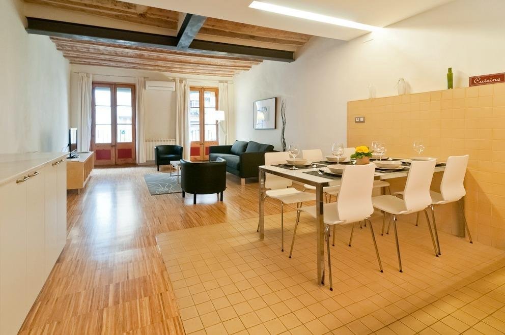 Apartment in Ciutat Vella, Barcelona, Spain 3 - 18319855