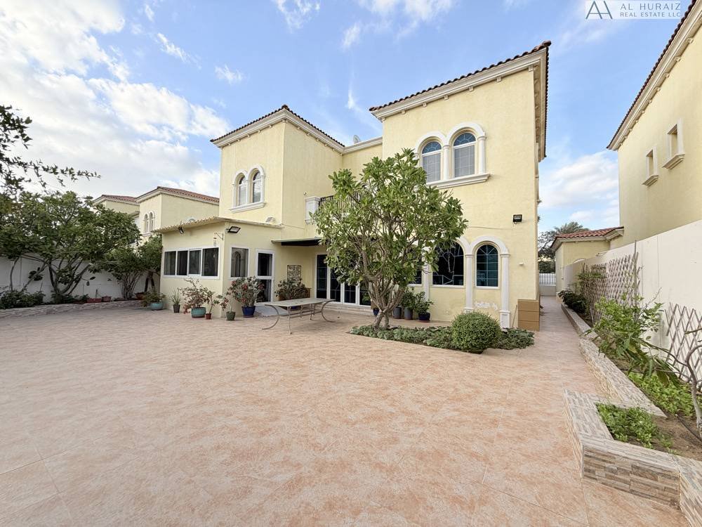 Villa in Jumeirah Park, Dubai, United Arab Emirates 1 - 18319587