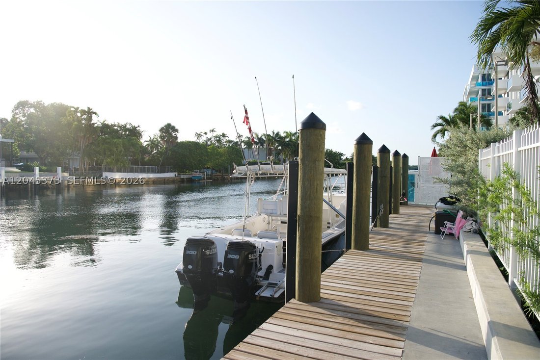 Condo in Bal Harbour, Florida, United States 2 - 18321783