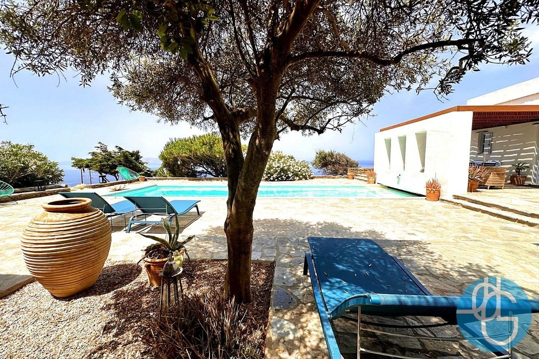 Villa in Tinos, Aegean, Greece 3 - 18318220