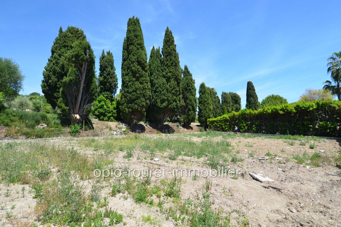 Land in Châteauneuf-Grasse, Provence-Alpes-Côte d'Azur, France 4 - 18318965