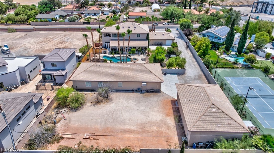 House in Las Vegas, Nevada, United States 3 - 18318166