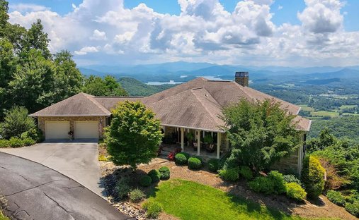 House in Hayesville, North Carolina, United States 1