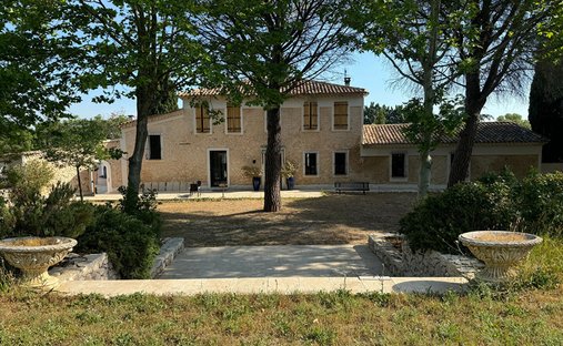 Villa in Grand Sud- Aix la Duranne, Aix-en-Provence, France 1