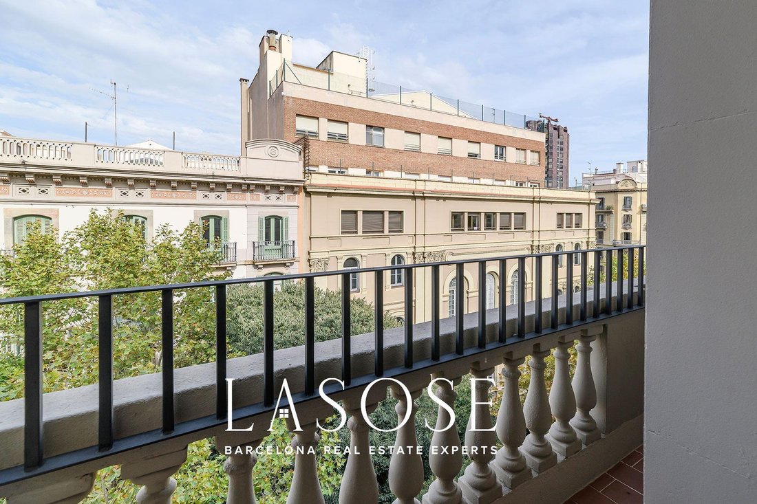 Apartment in Eixample, Barcelona, Spain 3 - 18319201