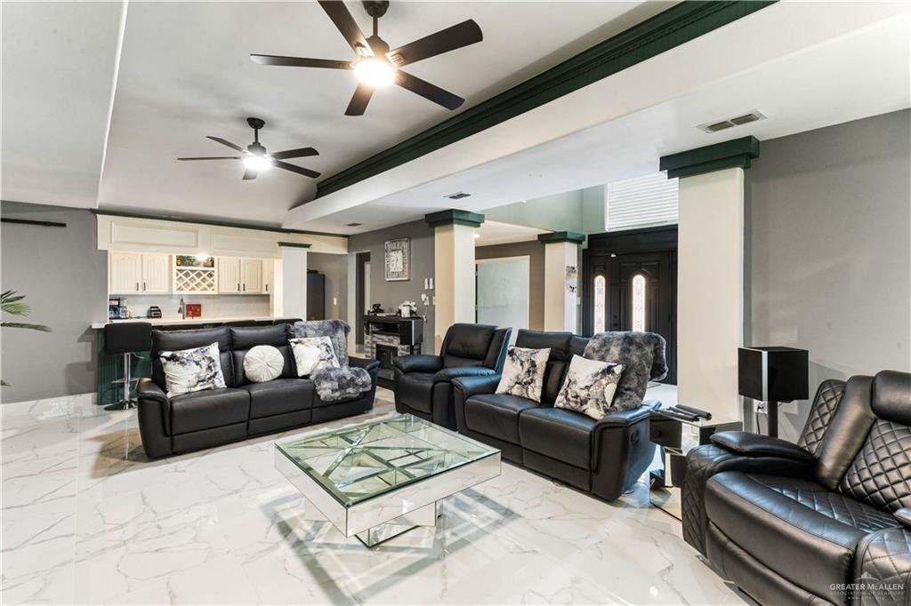 House in Mission, Texas, United States 3 - 18318475