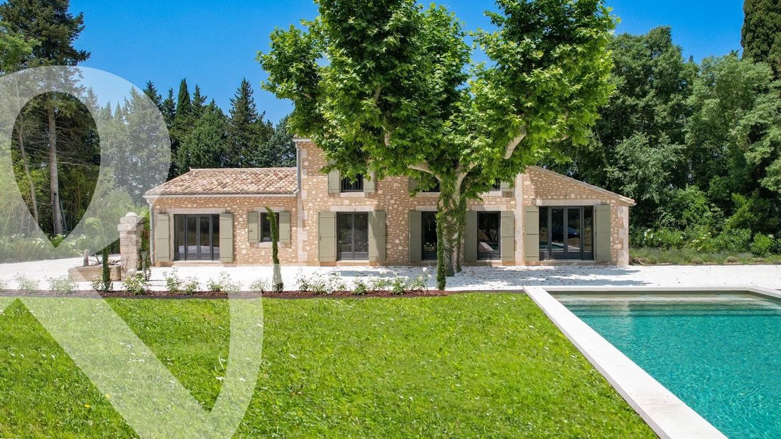 House in Plan-d'Orgon, Provence-Alpes-Côte d'Azur, France 1 - 18320085
