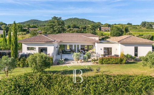 House in Tresques, Occitania, France 1