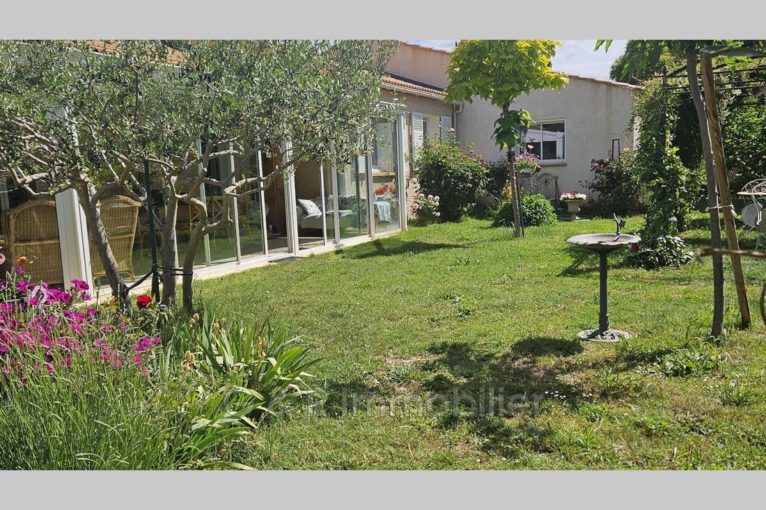 Villa in La Bouilladisse, Provence-Alpes-Côte d'Azur, France 4 - 18006052