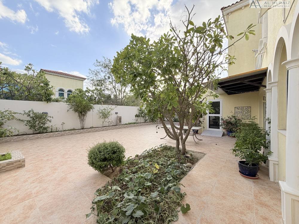 Villa in Jumeirah Park, Dubai, United Arab Emirates 3 - 18319587