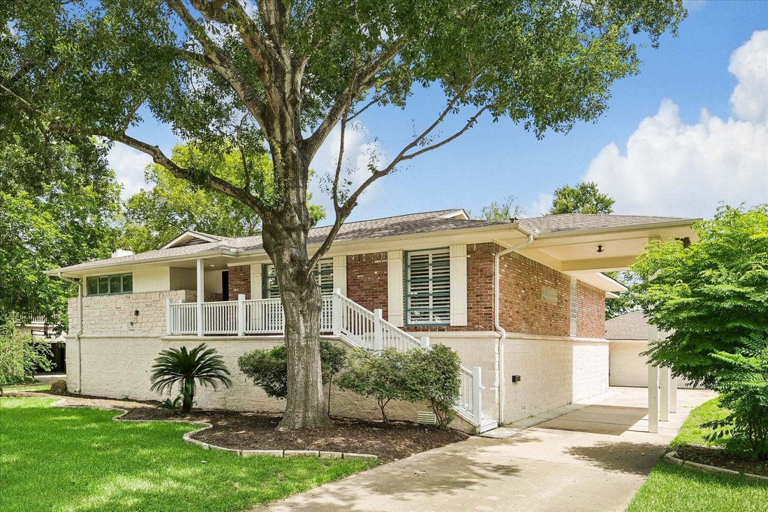 House in Houston, Texas, United States 5 - 18322757