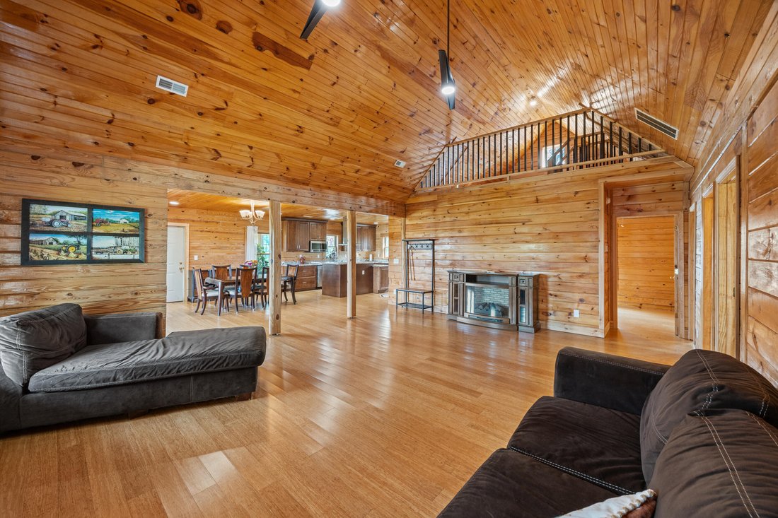 House in Owingsville, Kentucky, United States 5 - 18319102