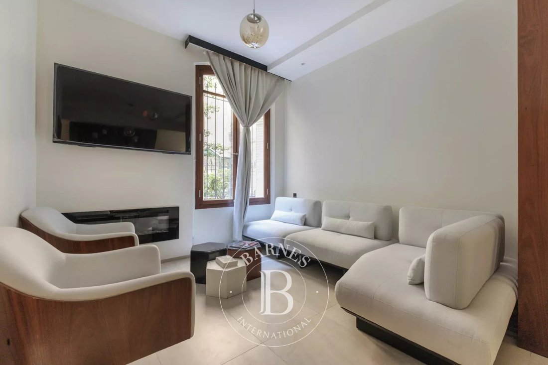 Apartment in Triangle d'Or, Paris 8e Arrondissement, Paris 4 - 18319641