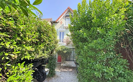 House in Plateau-Grèves-Europe-Gare du Stade-Fossés Jean, Colombes, France 1