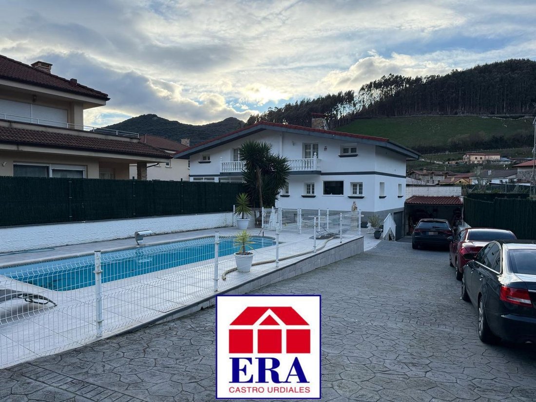 Villa in Castro-Urdiales, Cantabria, Spain 2 - 17074655