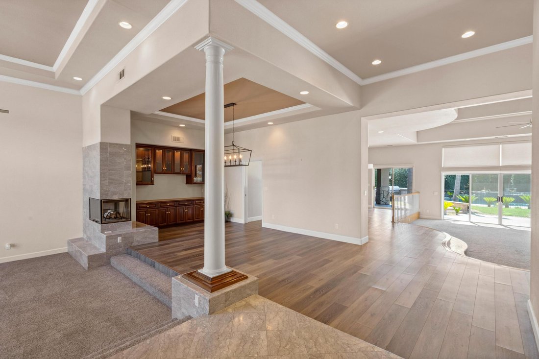 House in Visalia, California, United States 4 - 18319467