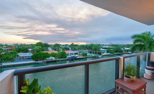 Condo in Bal Harbour, Florida, United States 1