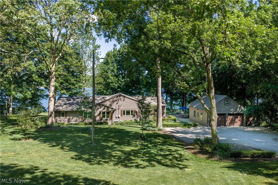 House in Sherrodsville, Ohio, United States 1 - 18318086
