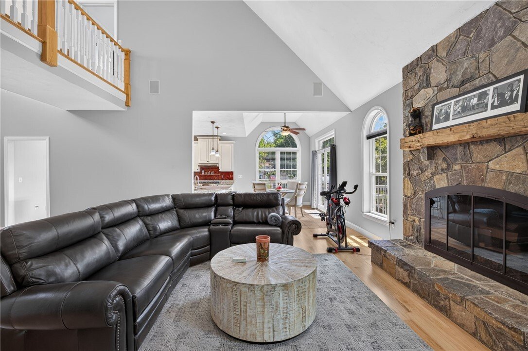 House in Acton, Massachusetts, United States 3 - 18318152