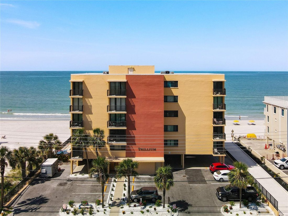 Condo in Madeira Beach, Florida, United States 1 - 18318144