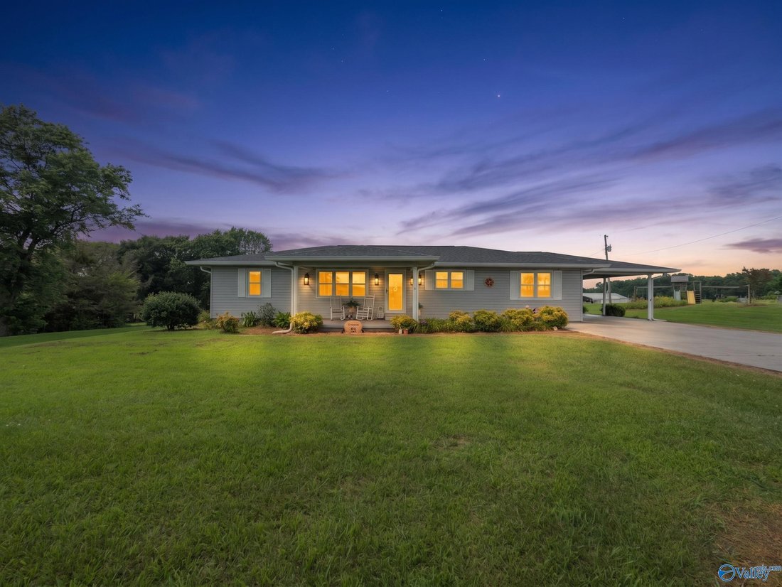 Farm Ranch in Crossville, Alabama, United States 2 - 18317982