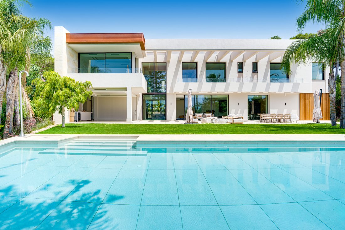 Villa in Marbella, Andalusia, Spain 1 - 18318051
