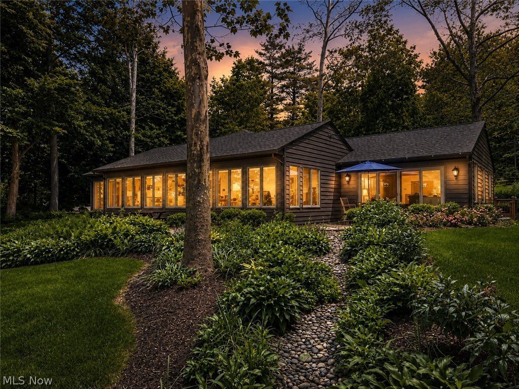 House in Sherrodsville, Ohio, United States 2 - 18318086