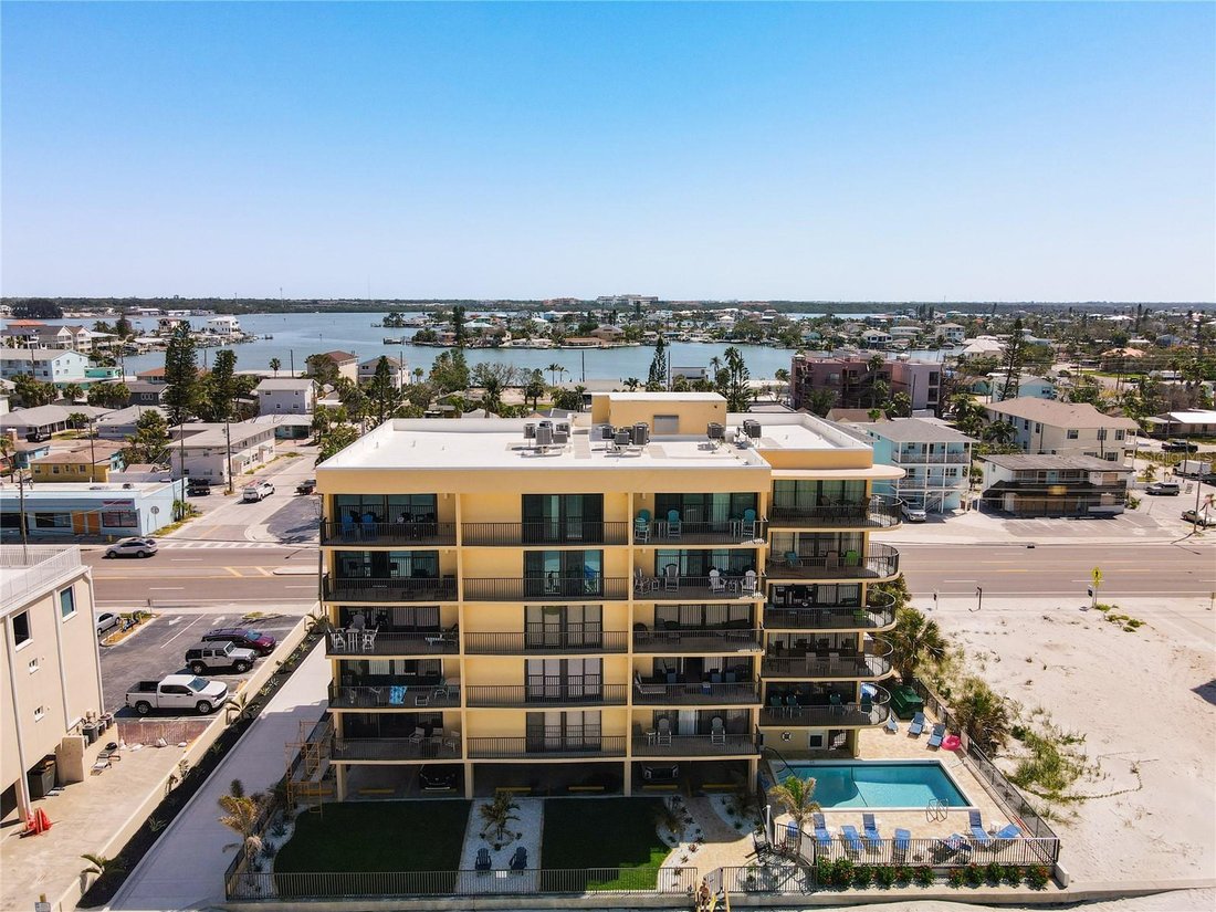 Condo in Madeira Beach, Florida, United States 3 - 18318144