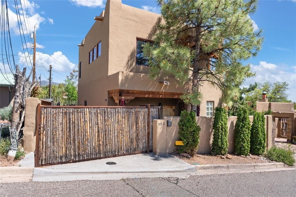 Condo in Santa Fe, New Mexico, United States 1 - 18318299