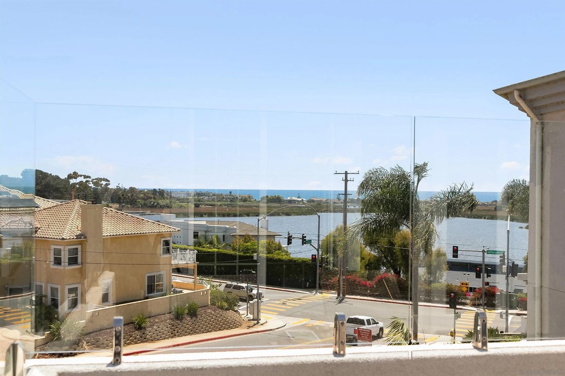 Condo in Carlsbad, California, United States 2 - 18321887