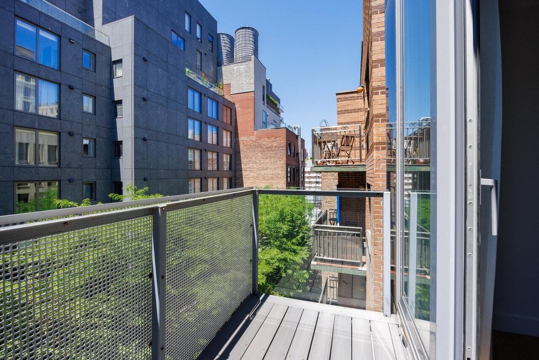 Condo in New York, New York, United States 5 - 18313646