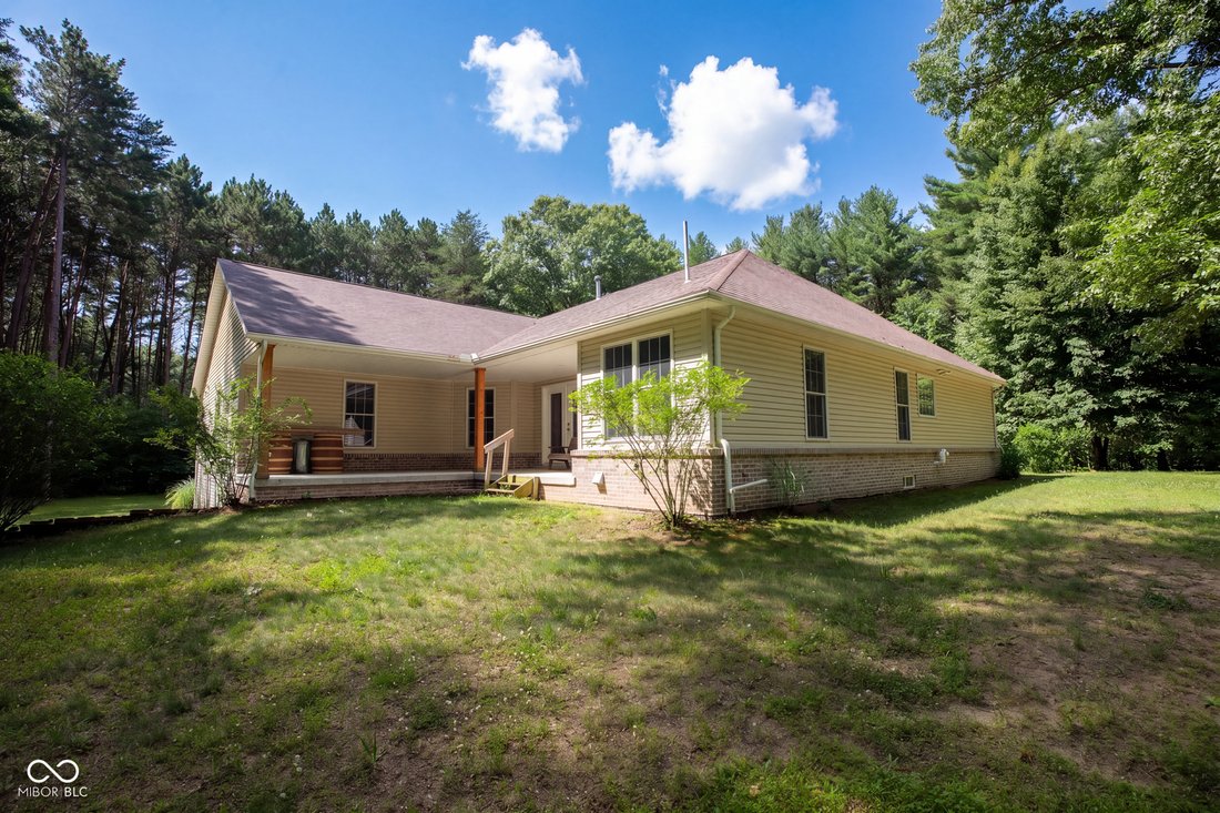 House in Plymouth, Indiana, United States 5 - 18320444