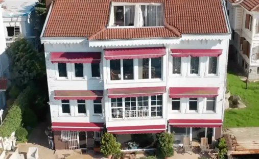 House in İstanbul, İstanbul, Turkey 1