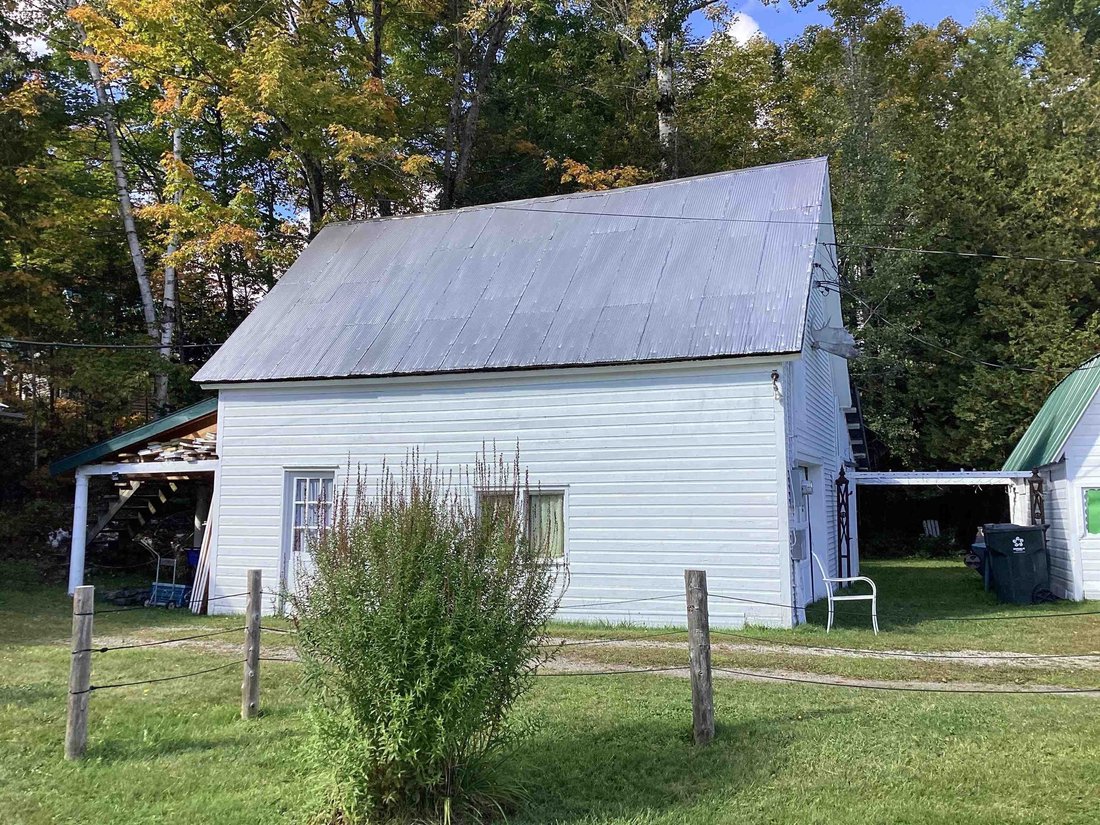 Brownington, Vermont, United States 4 - 18320487