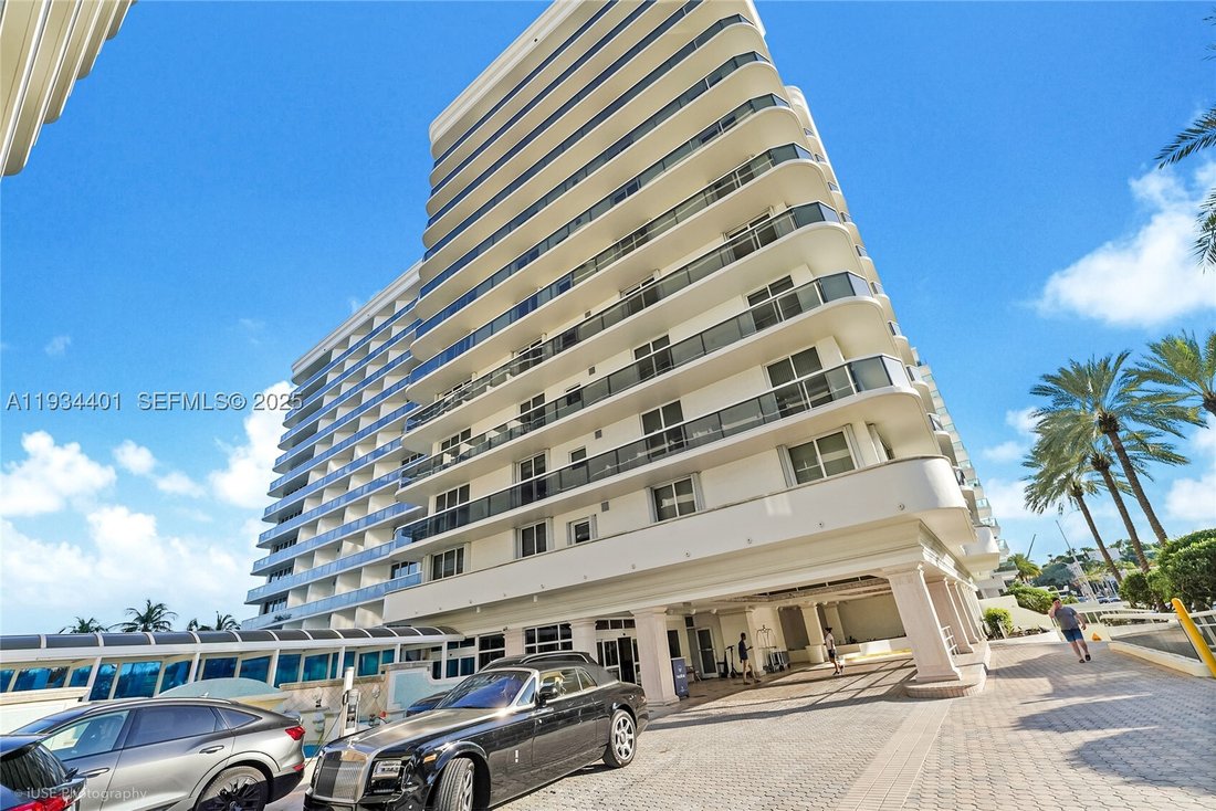 Condo in Bal Harbour, Florida, United States 2 - 17205464