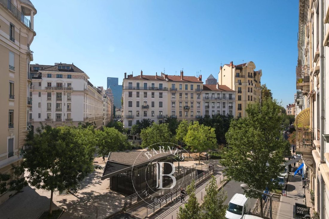 Apartment in Les Brotteaux-Bellecombe-Masséna, Lyon 6e Arrondissement, Lyon 1 - 18319804