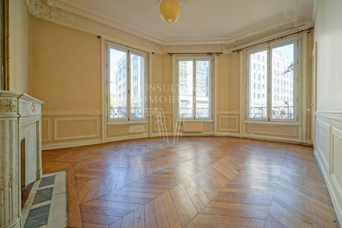 Apartment in Hoche-Friedland, Paris 8e Arrondissement, Paris 5 - 18319860