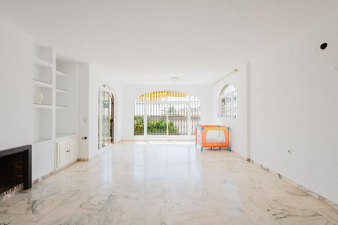 Villa in Benalmadena, Andalusia, Spain 3 - 18298609