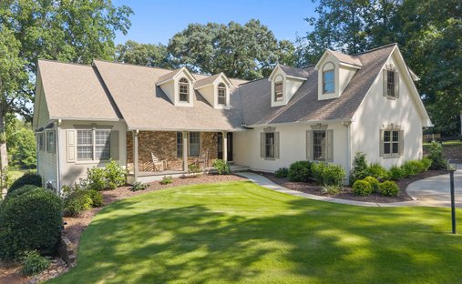 House in Clermont, Georgia, United States 1