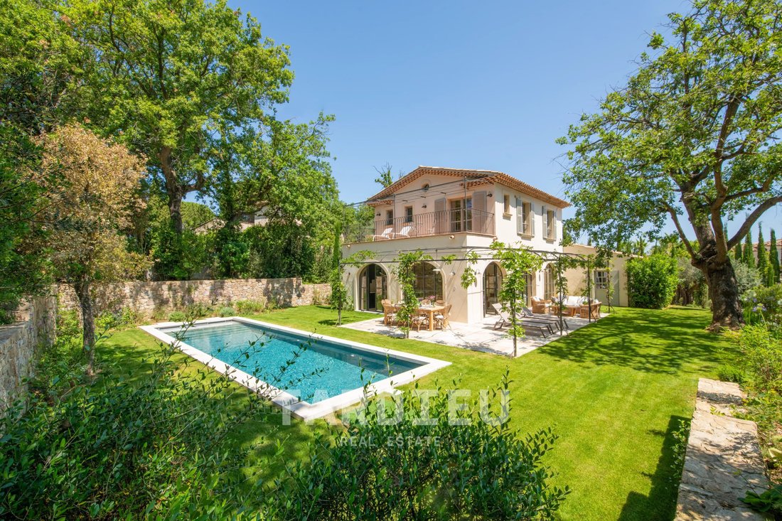 Estate in Zone Ouest Urbaine, Saint-Tropez, France 4 - 18319925