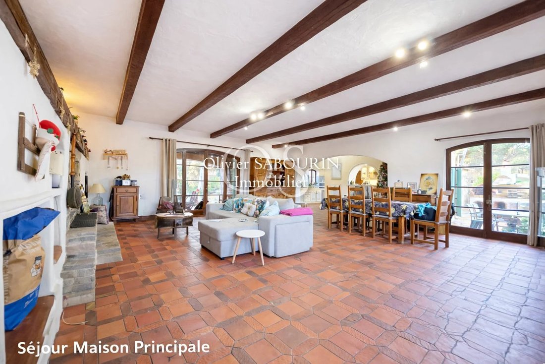 Estate in La Bouverie, Roquebrune-sur-Argens, France 4 - 18320021