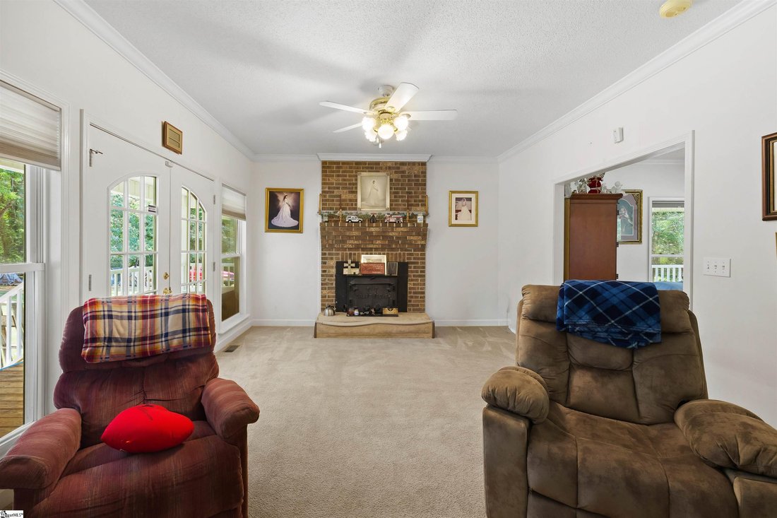 House in Taylors, South Carolina, United States 5 - 18320721