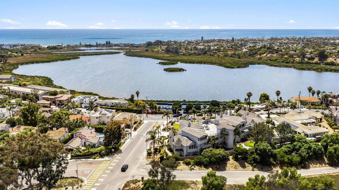 Condo in Carlsbad, California, United States 1 - 18321887
