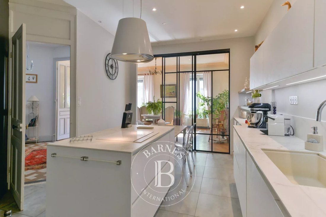 Apartment in Les Brotteaux-Bellecombe-Masséna, Lyon 6e Arrondissement, Lyon 5 - 18319804