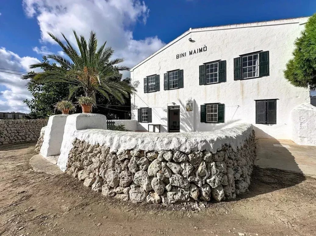 Estate in es Castell, Balearic Islands, Spain 1 - 18319558