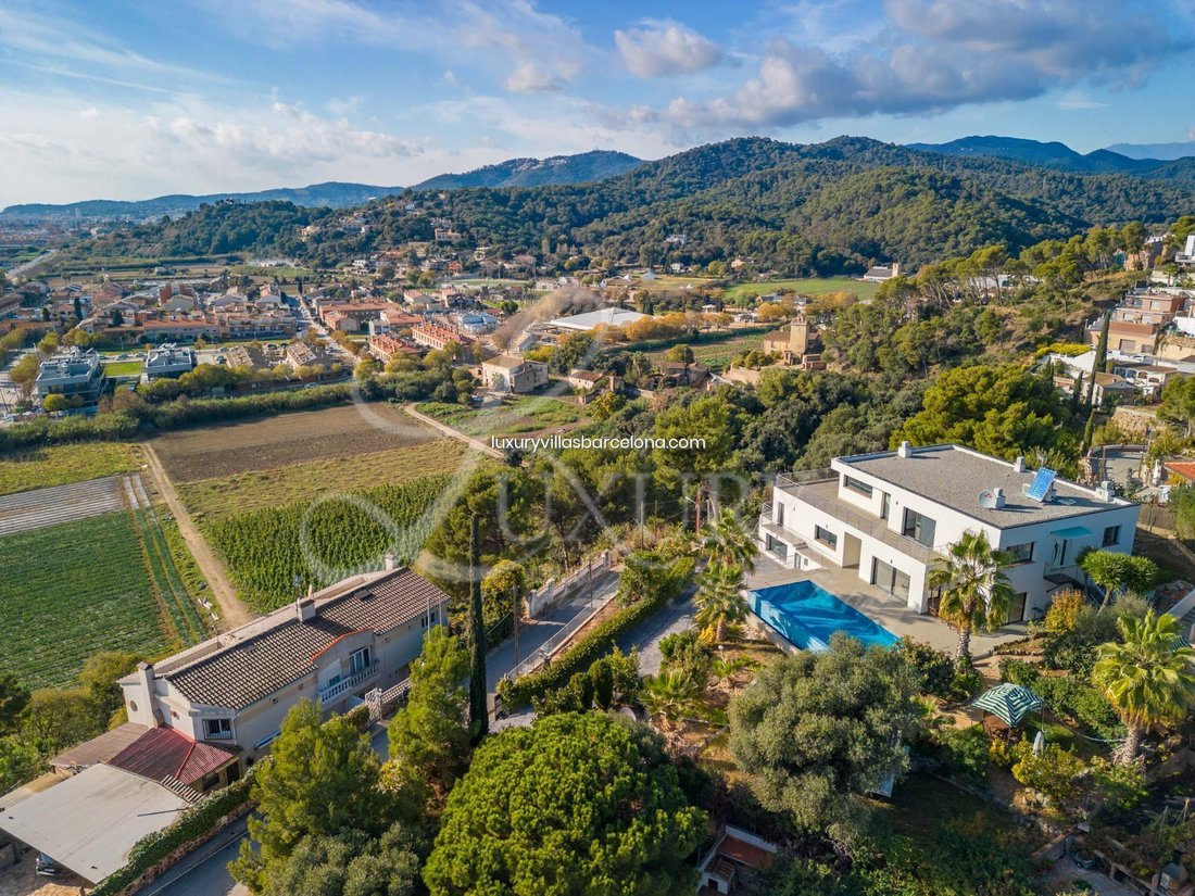Villa in Pineda de Mar, Catalonia, Spain 4 - 18321002
