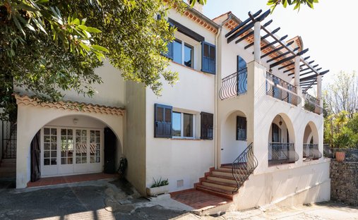 House in Grasse, Provence-Alpes-Côte d'Azur, France 1