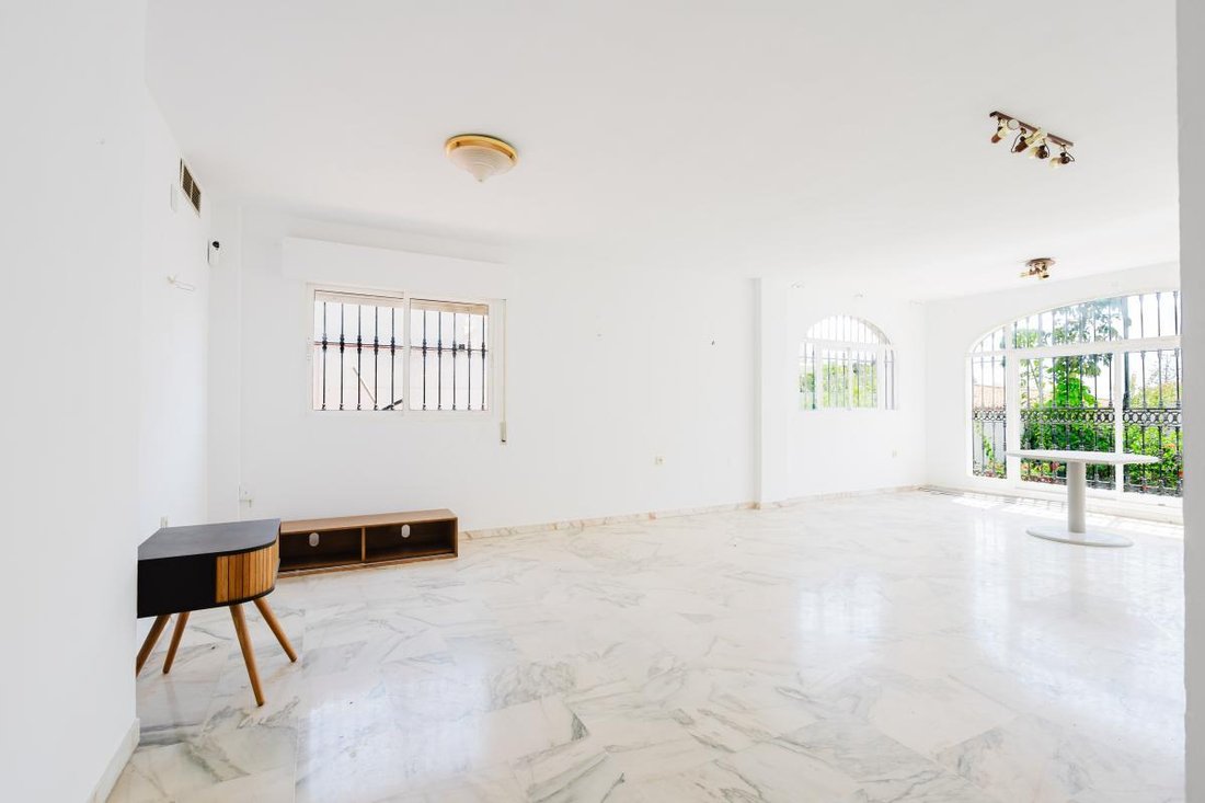 Villa in Benalmadena, Andalusia, Spain 1 - 18298609