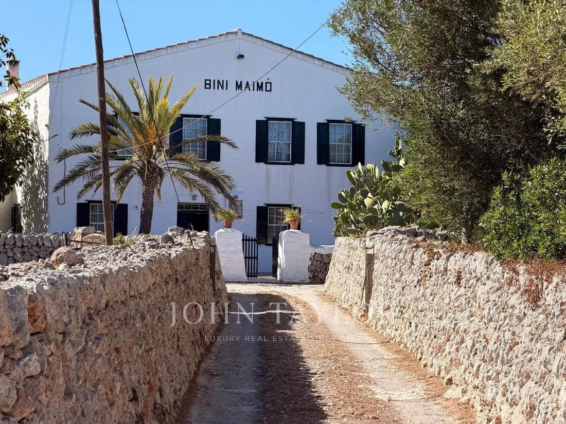 Estate in es Castell, Balearic Islands, Spain 4 - 18319558