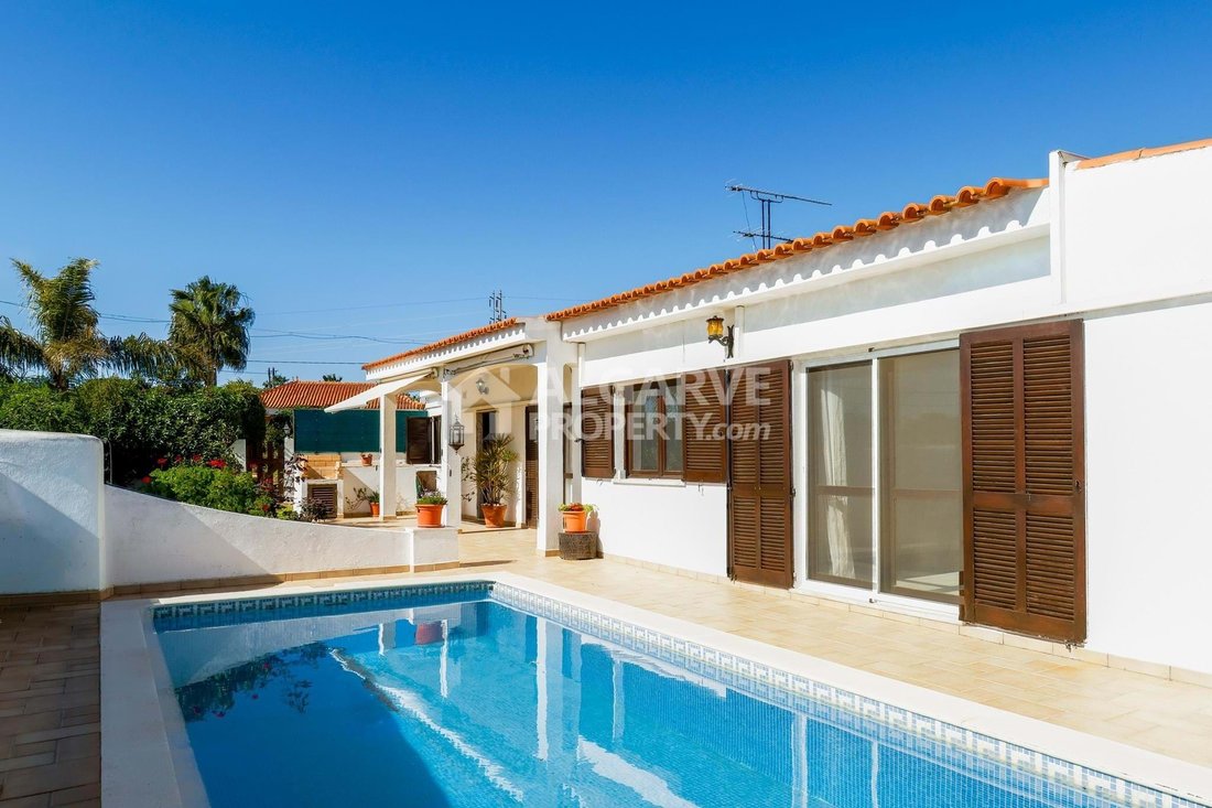 Villa in Almancil, Algarve, Portugal 1 - 13783998